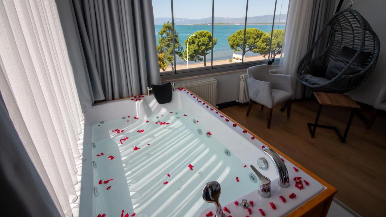 Lake Life Hotel İznik Екстериор снимка